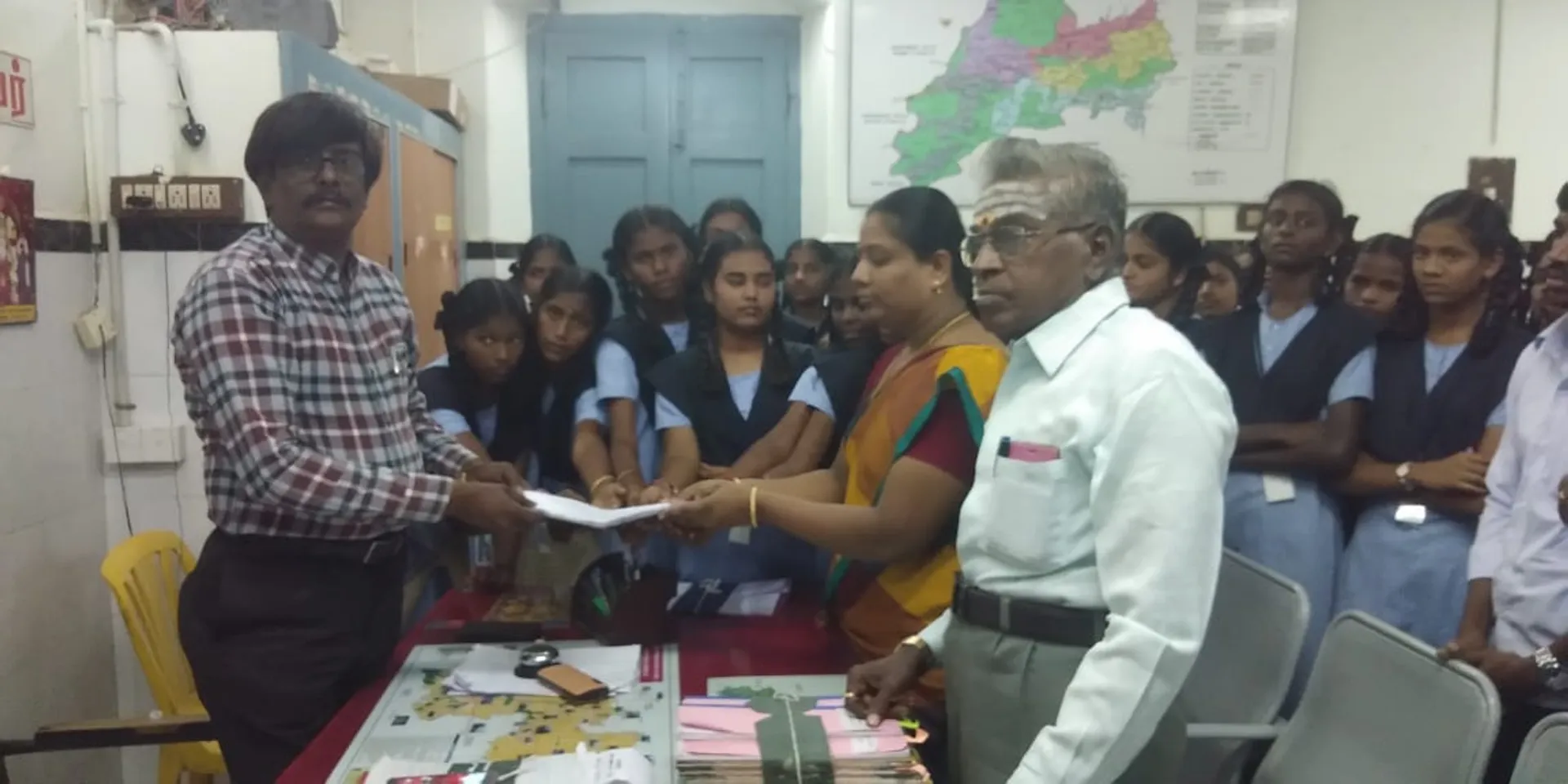 THIRUVANNAMALAI TASMAC SHOP SCHOOL STUDENTS PETITION FILE TO TAHSILDAR 